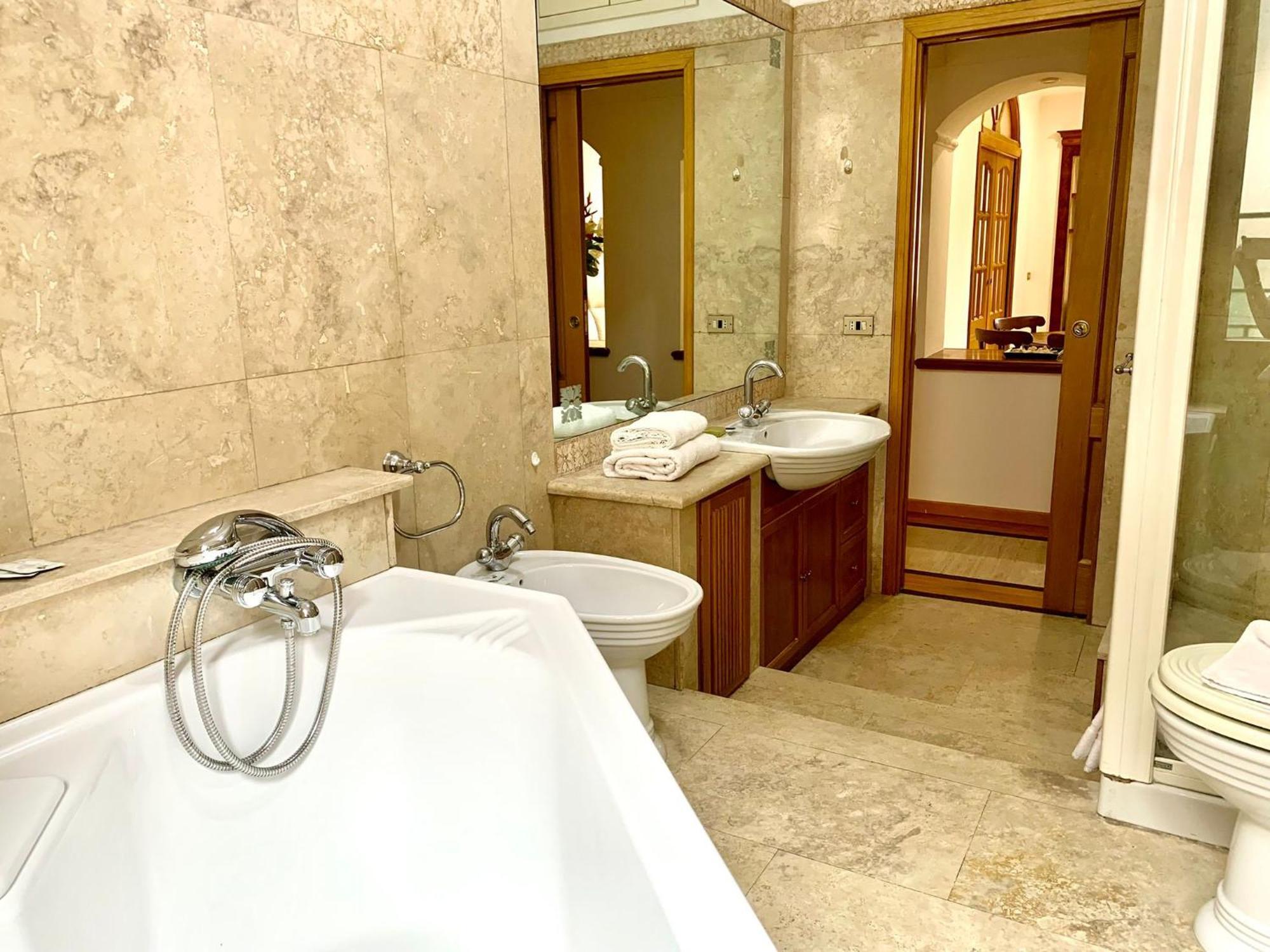 Colosseo Prestige Apartment Rome Buitenkant foto